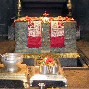 Maha-Vastra Arpan